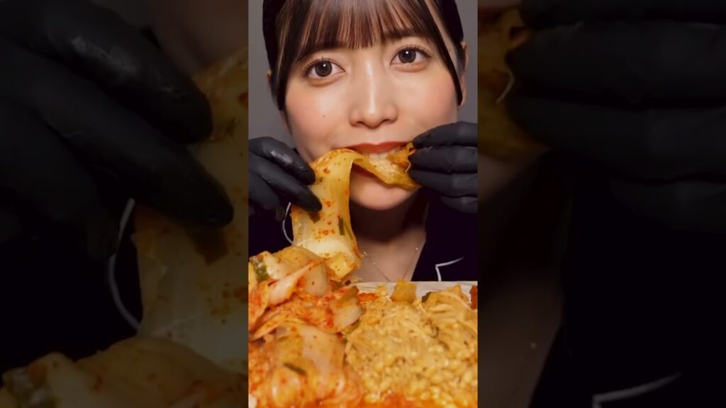 お正月だし、ただ無心でポリポリ食べまくる。