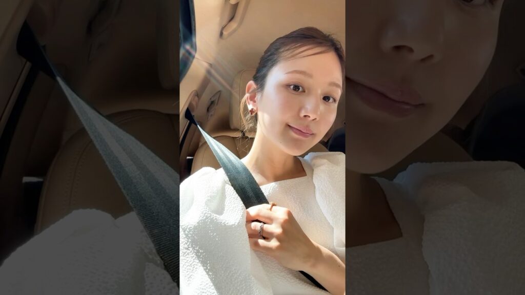 【ゆるvlog】車でリップ塗るだけのゆる〜い日常🥰笑 #shorts