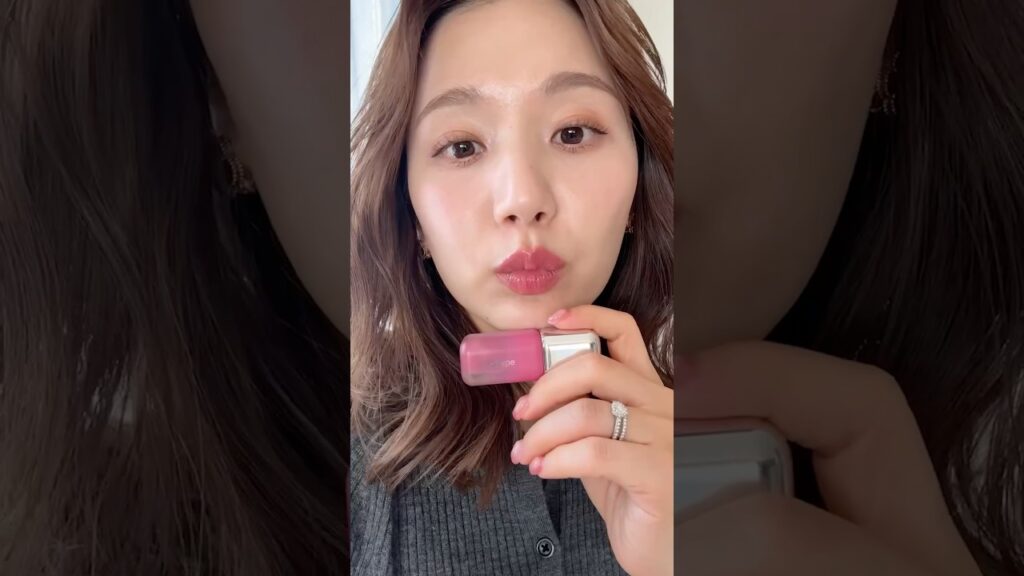 これ知ってる？韓国でめちゃめちゃ売れてるモテ確定リップ💖#shorts