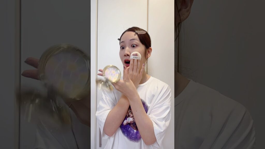女性あるある！？パウダー落として割っちゃった…！？