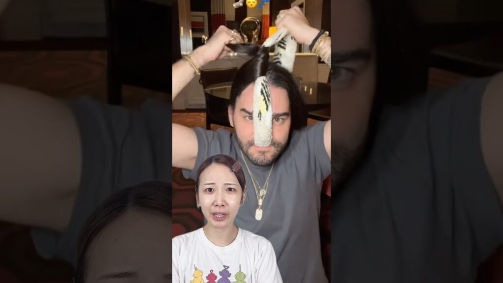 靴下巻いて寝るだけでヘアスタイル完成するらしい！！