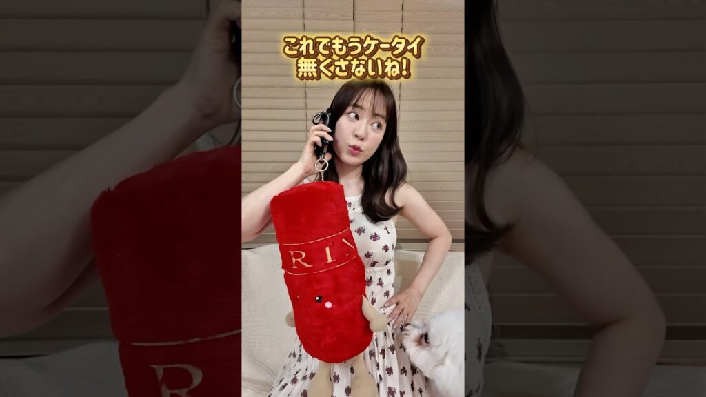 クラランスのリップオイルシスターズがと限定シェードが可愛すぎて事件ですね。#新作コスメ#美容 #コスメ　#clarins #クラランス#リップコンフォートオイル　#アイコニックレッド　#gifted