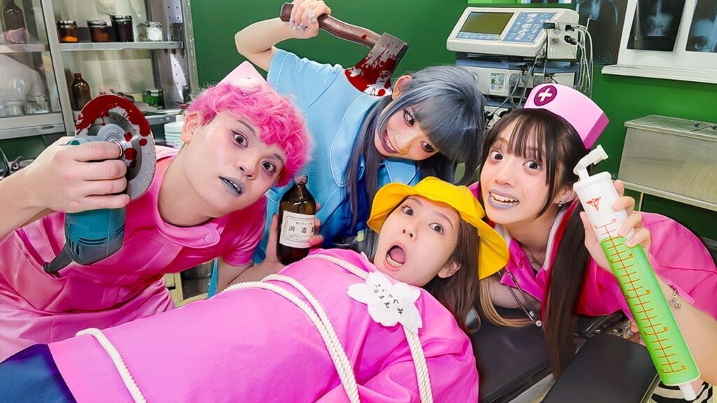 妹が病院でぐるぐる巻きで監禁・・・ヤバすぎるナースから妹を救い出せ!【対決】 妹が病院でぐるぐる巻きで監禁・・・ヤバすぎるナースから妹を救い出せ!【対決】