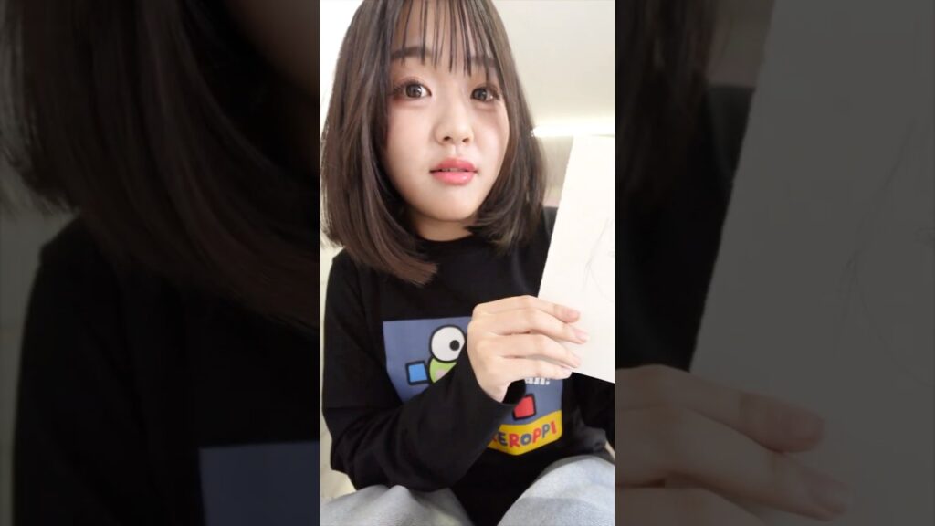 どっちもある意味似てるwwww