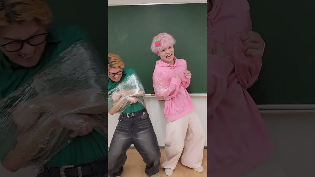 サランラップから脱出せよ！#shorts