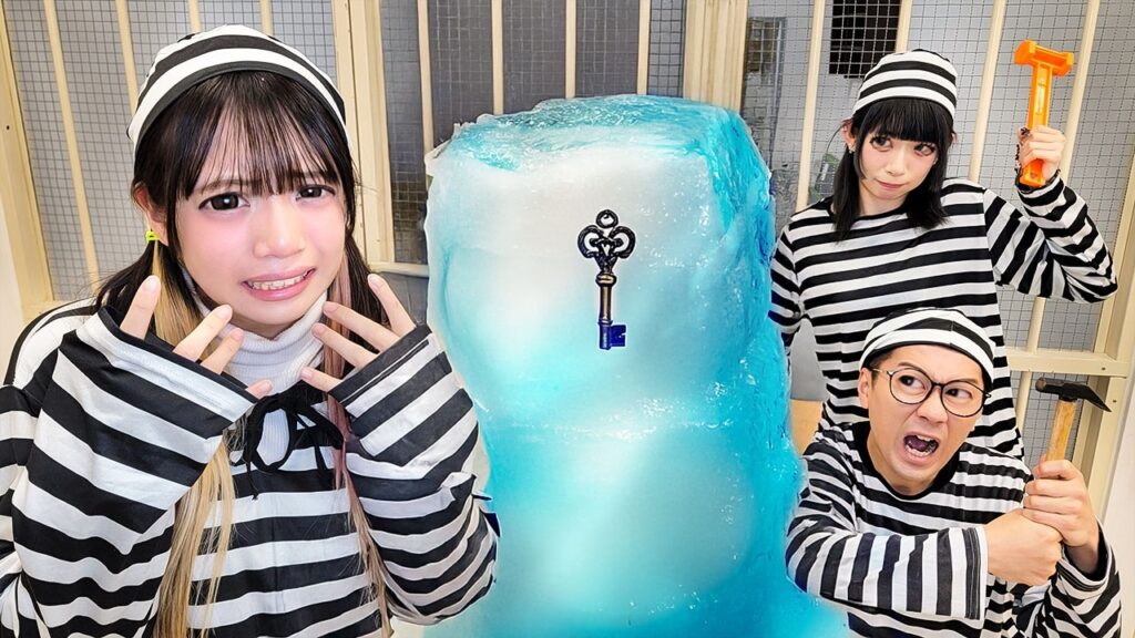 警察も囚人も牢屋生活！？氷の中の「鍵」を手に入れて刑務所から脱出せよ！【対決】