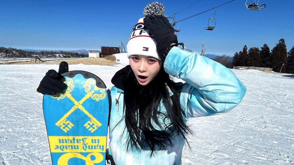 【意味不明】寝起きで突然スキー場連れてこられました。 【意味不明】寝起きで突然スキー場連れてこられました。