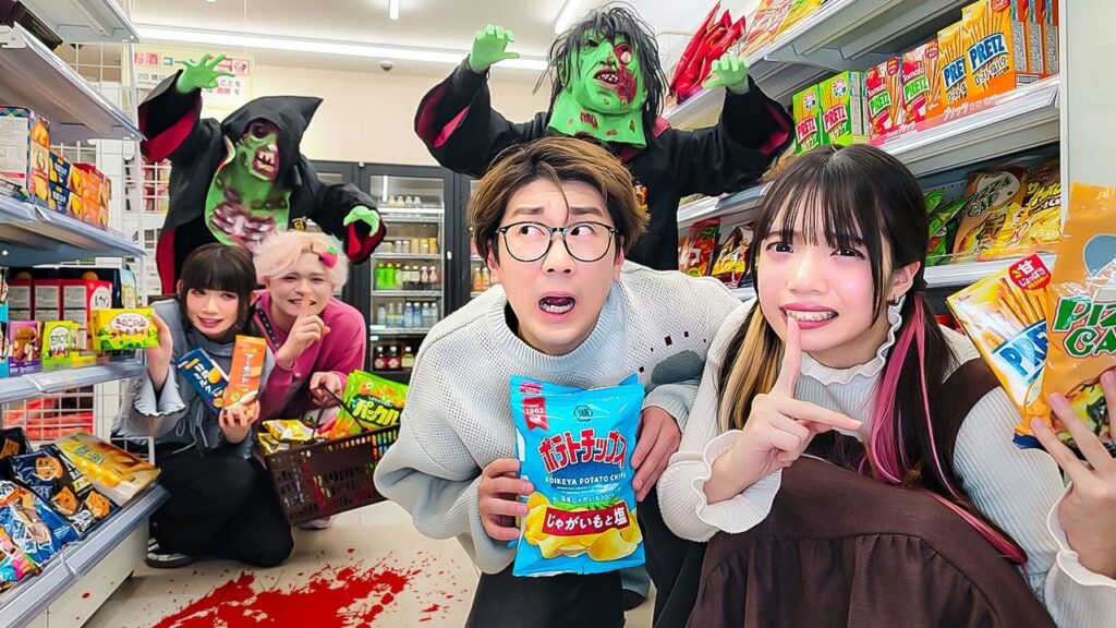 コンビニがゾンビだらけ!?深夜のコンビニに侵入してバレずに買い物できるのか・・・!?【ホラー】 コンビニがゾンビだらけ!?深夜のコンビニに侵入してバレずに買い物できるのか・・・!?【ホラー】