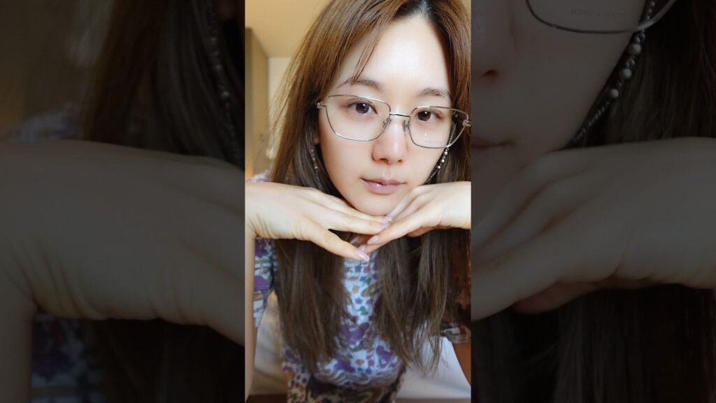 ひよん: Whoa, wait a minute😪 #shorts Whoa, wait a minute😪 #shorts