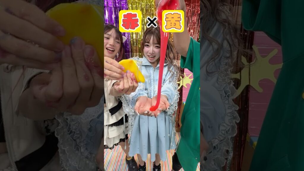 赤色のスライムと青色のスライムを混ぜたら何色になる・・・？　#shorts