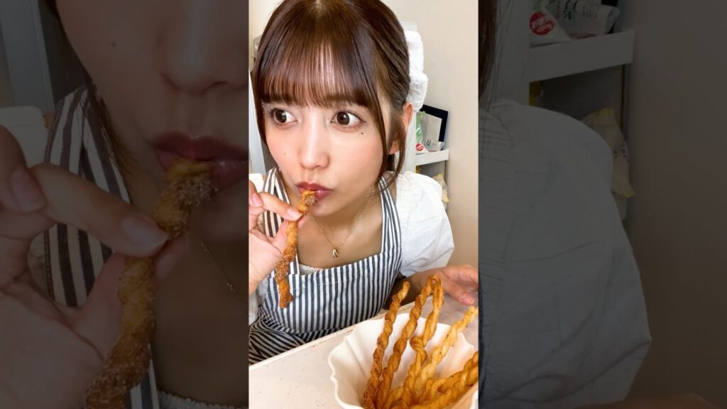 うどんで簡単チュロスが美味しすぎるんです🔥#shorts
